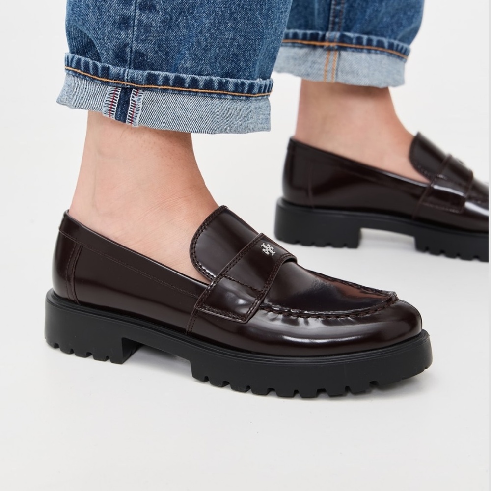 TORY BURCH CLASSIC LUG LOAFERS IN COCOA - NWT (SIZE 7.5) - Picture 2 of 6